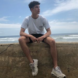 Meet your Posher, Brandon